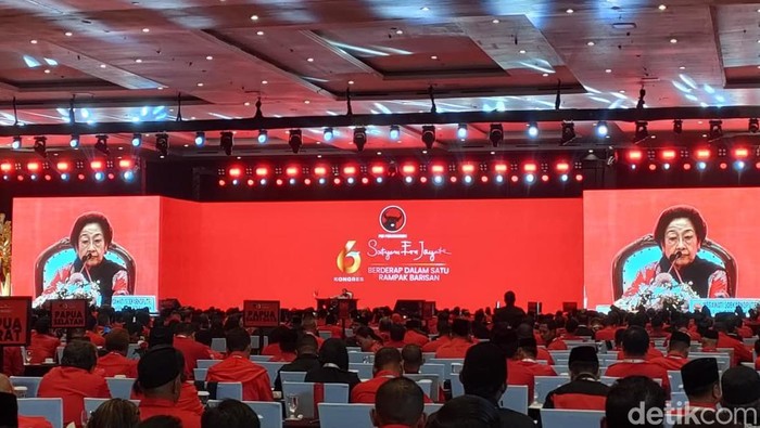 Ketua Umum PDIP Megawati Soekarnoputri di penutupan Kongres ke-6 di Bali (Dwi/detikcom).