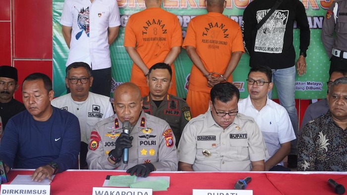 Konferensi pers pengungkapan kasus penambangan emas tanpa izin (PETI).