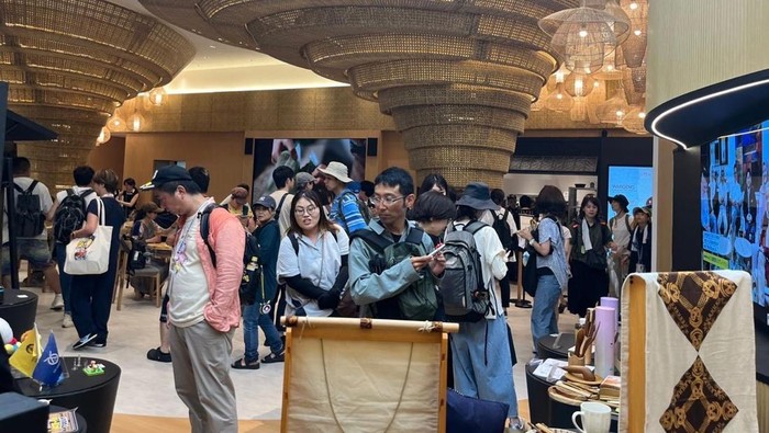 Kreasi batik asal Sukabumi yang ikut tampil di World Expo 2025 Osaka, Jepang