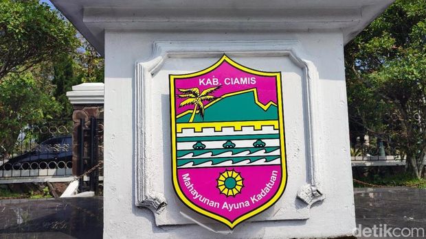 Lambang Kabupaten Ciamis yang ada di salah satu tempat di Pendopo Bupati Ciamis.