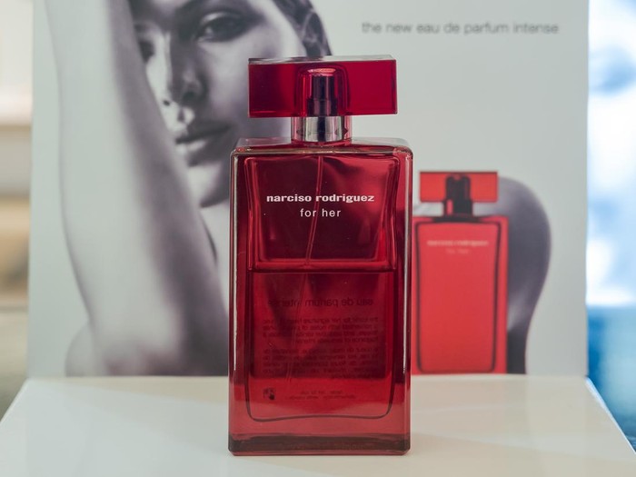 Narciso Rodriguez For Her Eau de Parfum Intense.