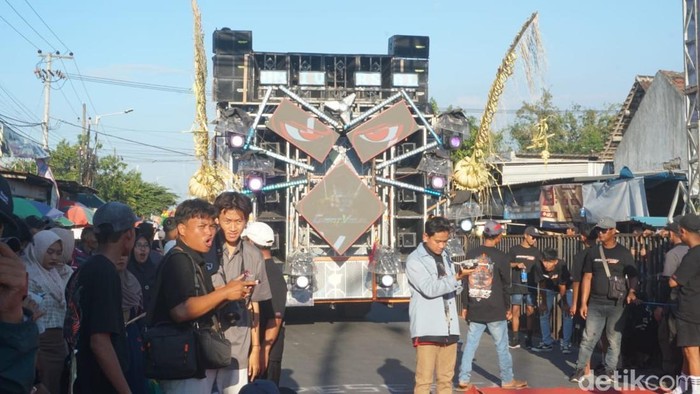 awai budaya dan sound horeg di Desa Bandung, Diwek, Jombang