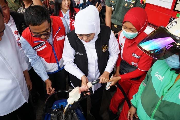 Pertamina Patra Niaga melakukan sidak bersama Gubernur Jawa Timur, Khofifah Indar Parawansa di dua titik SPBU, yakni SPBU Kaliwates dan SPBU Mangli pada Pada Kamis (31/7).