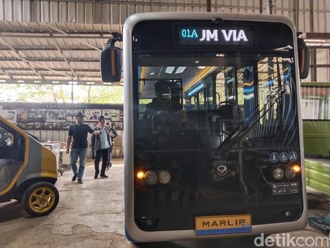 Prototype angkot pintar Kota Bandung.