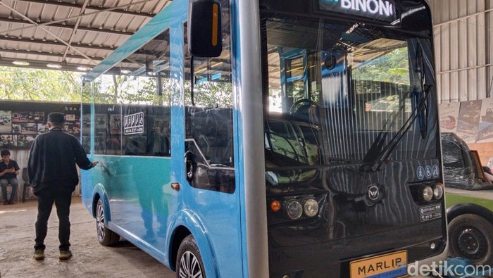 Prototype angkot pintar Kota Bandung.
