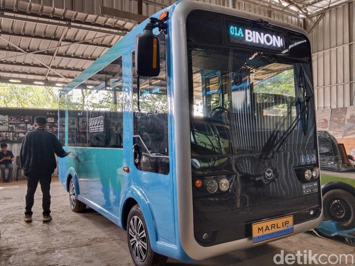 Prototype angkot pintar Kota Bandung.