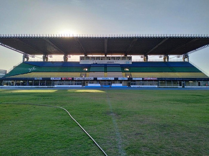 Stadion Estádio Milton Corrêa di Brasil.