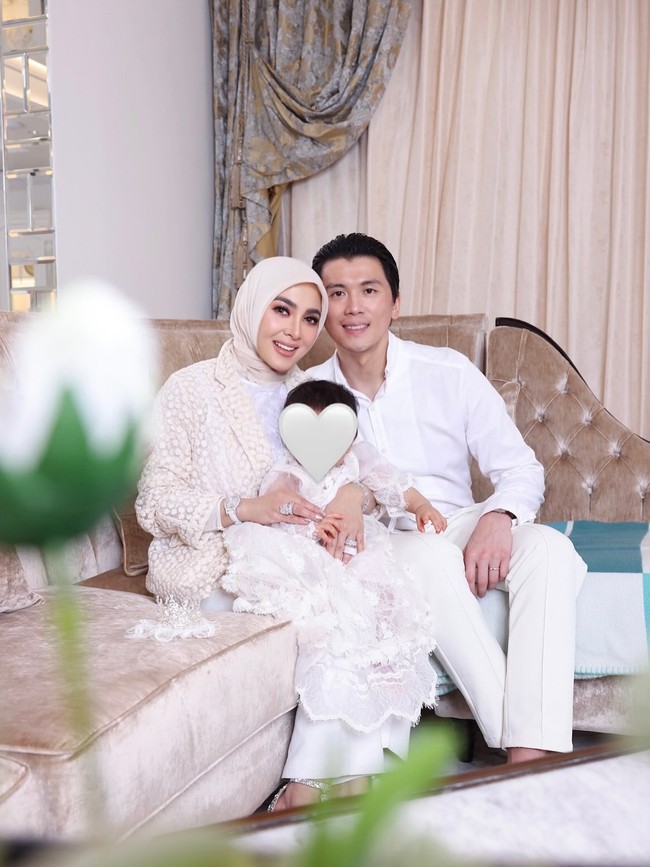 Di hari yang spesial tersebut, Syahrini berterima kasih kepada Tuhan atas segala berkahnya. Foto: Instagram