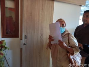 Istri Eks Kabiro Ekonomi NTB Susul Suami Ditahan Terkait Korupsi Masker