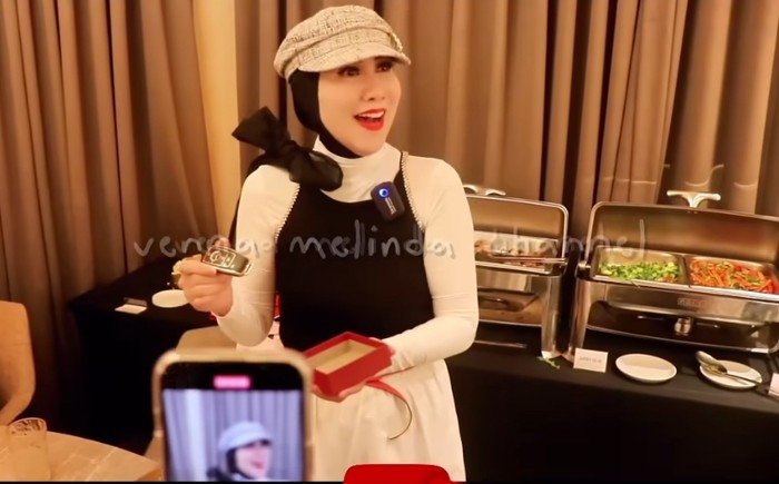 Venna Melinda Ultah, Gelar Makan Malam Bareng Keluarga dan Fuji Venna Melinda Ultah, Gelar Makan Malam Bareng Keluarga dan Fuji