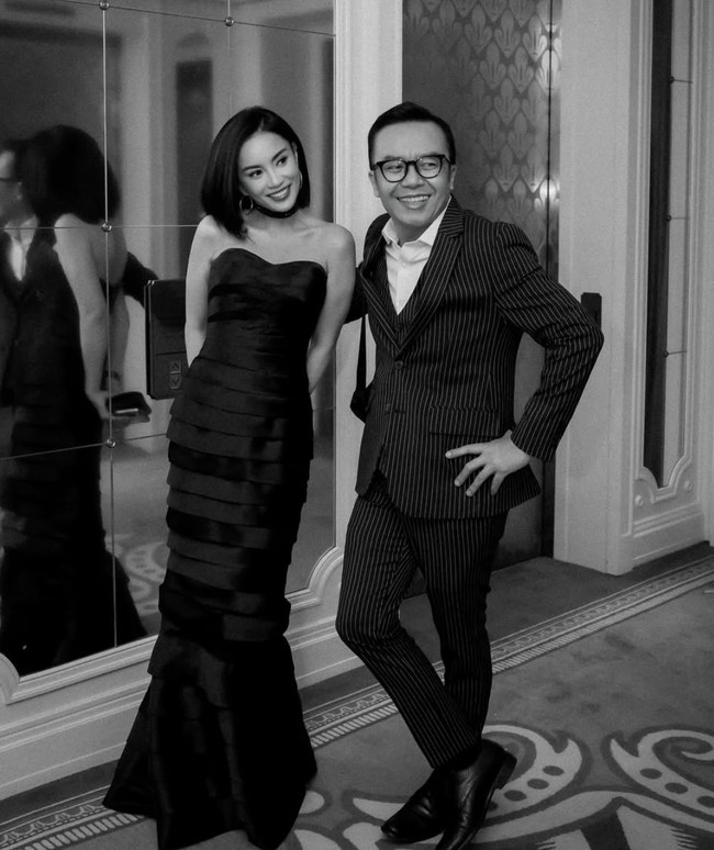 Lewat akun Instagram pribadinya, @ari_lasso, pelantun Hampa ini mengunggah beberapa potret kebersamaan mereka, disertai keterangan penuh emosi yang seolah menggambarkan perjalanan hubungan mereka. Foto: dok. Instagram @ari_lasso