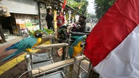 Gubernur Jakarta Pramono Anung mengatakan sudah melakukan pengaturan agar para pedagang di Lokasi Sementara (Loksem) Pasar Hewan Barito, Kebayoran Baru, Jakarta Selatan bisa direlokasi dengan baik ke Lenteng Agung. Foto: ANTARA FOTO/Muhammad Iqbal