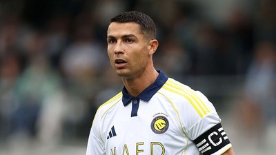5 Pemain dengan Rekor Penampilan Terbanyak di Sepakbola
