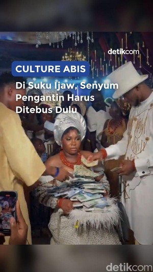 Video: Di Suku Ijaw, Senyum Pengantin Harus Ditebus Dulu