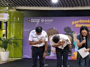 Momen Dirut KAI Nunduk Minta Maaf atas Anjloknya KA Argo Bromo Anggrek