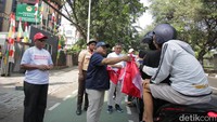 Program ini dipusatkan pada bulan Agustus sebagai bentuk partisipasi aktif dalam memperingati Hari Kemerdekaan Republik Indonesia, yang tahun ini memasuki usia ke-80. LDII menanamkan nilai-nilai memperkuat persaudaraan, wawasan kebangsaan, dan nasionalisme lewat kegiatan ini. Dalam kegiatan ini juga LDII memberikan bendera merah putih kapada warga untuk dipasangkan dirumah.