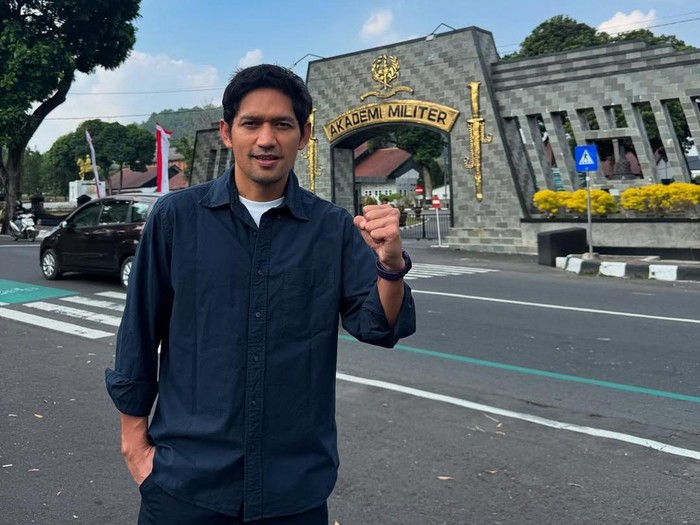 Ibnu Jamil Ibnu Jamil bahagia Dhofin lolos jadi taruna Akademi TNI tahun 2025 di Akademi Militer, Bukut Tidar, Magelang, Jawa Tengah.