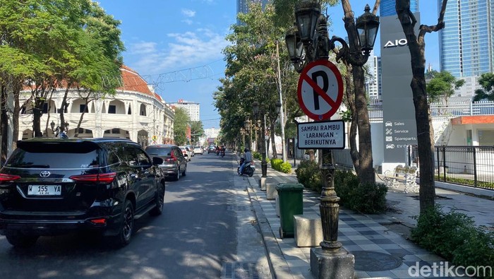 Jalan Tunjungan Surabaya