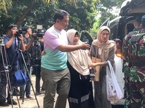 Video Momen Jenazah Marsma Fajar Tiba di Rumah Duka