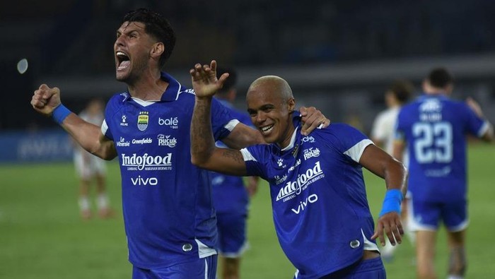 Julio Cesar dan Wiliam Marcilio.