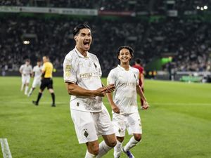 Kevin Diks Cetak Gol Perdana buat Borussia Moenchengladbach
