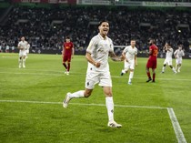 Kevin Diks Cetak Gol Buat Moenchengladbach, Bobol Gawang Valencia