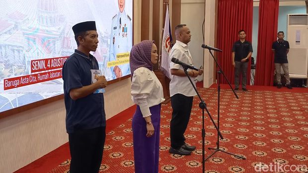 Naili-Ome mengikuti gladi bersih pelantikan wali kota Palopo 2025 di Baruga Asta Cita Rujab Gubernur Sulsel.