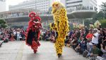 Kemeriahan Parade Budaya Internasional JWFF di Bundaran HI