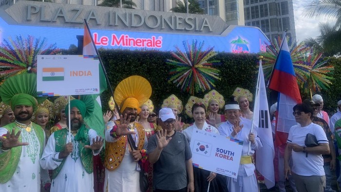 Parade kirab budaya di CFD Bundaran HI dalam rangkaian kegiatan JWFF 2025. (Mulia Budi/detikcom)