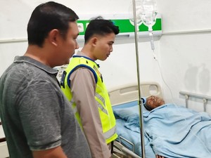 Kernet Truk di OKU Tersengat Listrik Usai Mobil Senggol Kabel