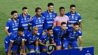 Para pemain Persib berpose sebelum pertandingan melawan klub asal Australia tersebut. (Foto: Dok. Persib Bandung)