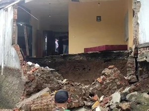 Priangan Timur Sepekan: Longsor Telan Nyawa di Tasik-Garut