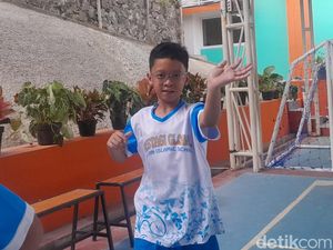 Momen Seru Anak SD di Depok Ikut CKG, Ada Tes Lari Keliling Lapangan 1 Km