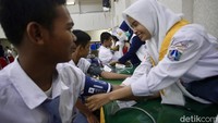 Di akhir alur pemeriksaan, dokter akan menentukan apakah siswa dalam kondisi sehat atau memiliki faktor risiko. Jika ditemukan indikasi medis, siswa akan dirujuk ke rumah sakit pemerintah, terutama bagi yang memiliki BPJS.