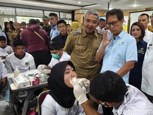 Cek Kesehatan Gratis di Sekolah Dimulai, Menkes Soroti Dampak Gadget