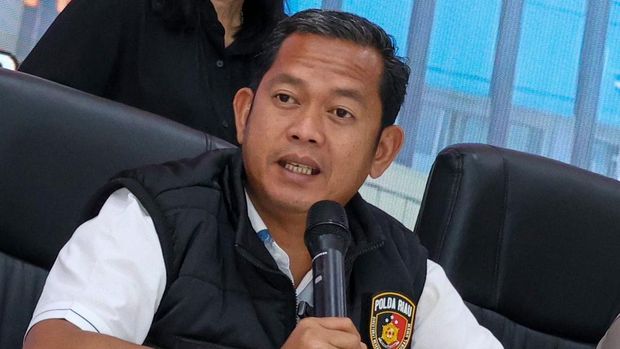 Dirkrimum Polda Riau Kombes Asep Darmawan.