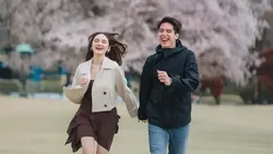 Perjalanan Cinta El Rumi dan Syifa Hadju hingga Lamaran Romantis di Swiss