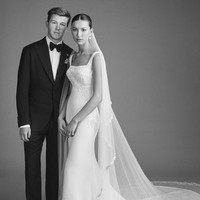 Eve hadir di fashion show Bottega Veneta bersama suaminya, atlet berkuda Harry Charles. Keduanya baru melangsungkan pernikahan Agustus lalu. Foto: Instagram @evejobs