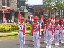 35 Yel-yel Gerak Jalan Lucu-Kreatif untuk Anak Sekolah hingga Ibu-ibu PKK