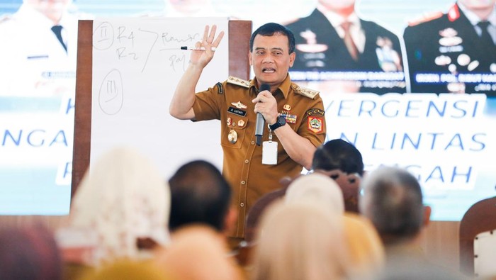 Gubernur Jateng Ahmad Luthfi.