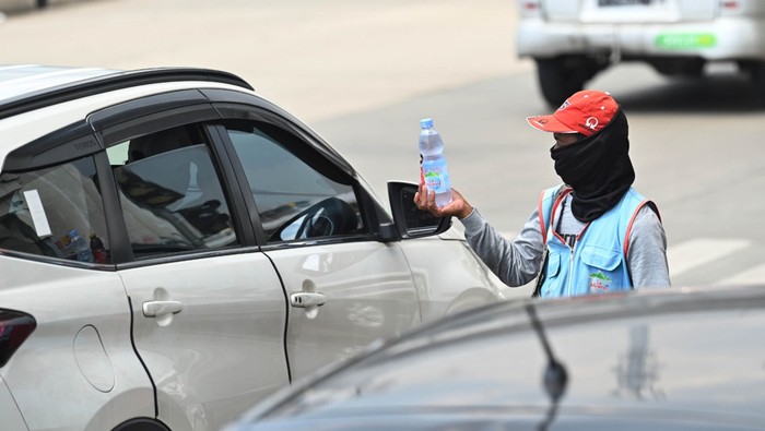 Riset FMIPA UI: Segel AMDK Bisa Cegah Kontaminasi Debu-Bakteri hingga 100%