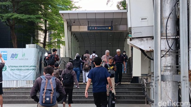 Gaji Masih Kecil, Ongkos ke Kantor Sudah Tembus Rp 1 Juta!