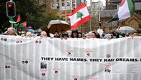 Aksi serupa digelar di Melbourne dan Adelaide, menuntut diakhirinya serangan ke Gaza serta pengakuan atas negara Palestina. (AAP/Dean Lewins via REUTERS)  