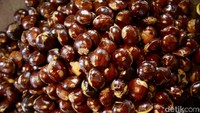 Diketahui harga jengkol di Pasar Klender tembus Rp 120.000 perkilogram.