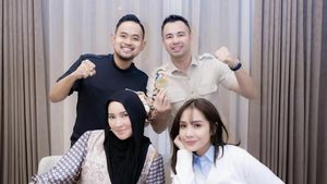 Juragan 99 dan Istri Kompak Makan Serta Hangout Bareng Raffi Ahmad