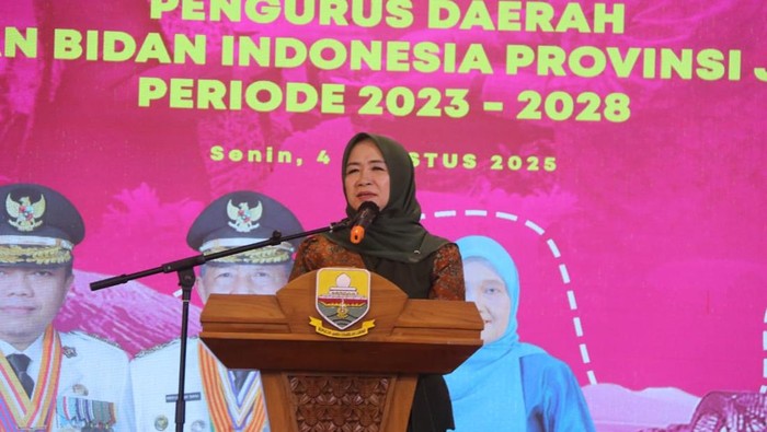 Ketua TP-PKK Jambi Hesti Haris