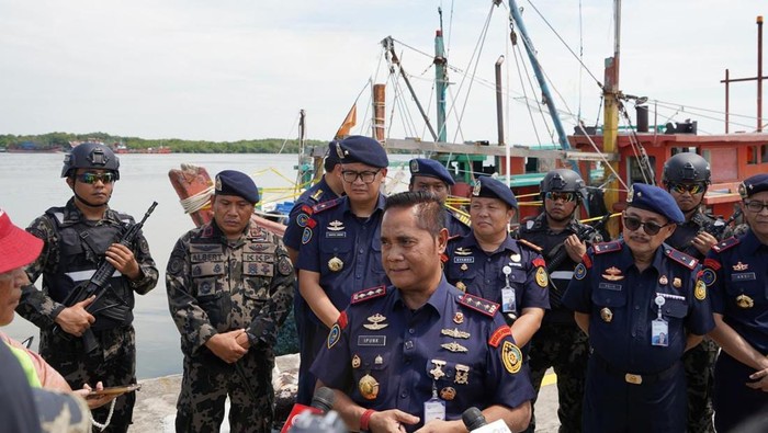 Dirjen Pengawasan Sumber Daya Kelautan dan Perikanan (PSDKP) Pung Nugroho Saksono (Ipunk) mengatakan penertiban rumpon ini dilakukan oleh Kapal Pengawas Orca 04 di Laut Sulawesi pada Sabtu (02/08) lalu.