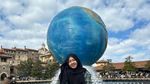 Serunya Mbak Lala saat Minum Boba di China dan Petik Strawberry di Jepang