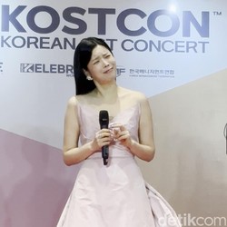Momen Lyn Si Ratu OST Drakor Ceria Ketemu Fans Indonesia!