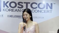 Momen Lyn Si Ratu OST Drakor Ceria Ketemu Fans Indonesia!